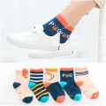 Vente chaude chaussettes en tricot tricoté de coton respirant coton chaussettes animales colorées pour bébé